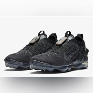 Men’s Fly Knit Nike Sneakers in black/gray